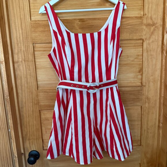 Prosperina NEW Red White Stripe Belted Flared Leg Romper size L - Picture 5 of 10
